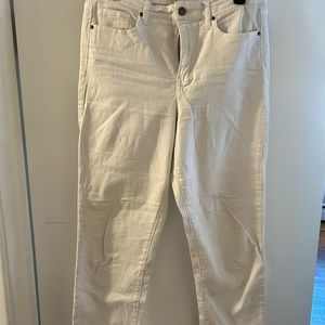 White cropped jeans size 8 and frayed ends